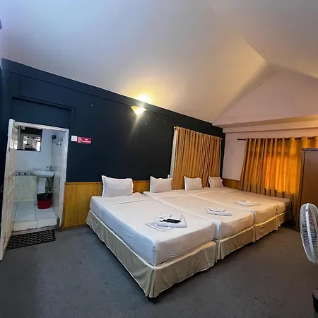 Saanvi Hotel & Restaurant