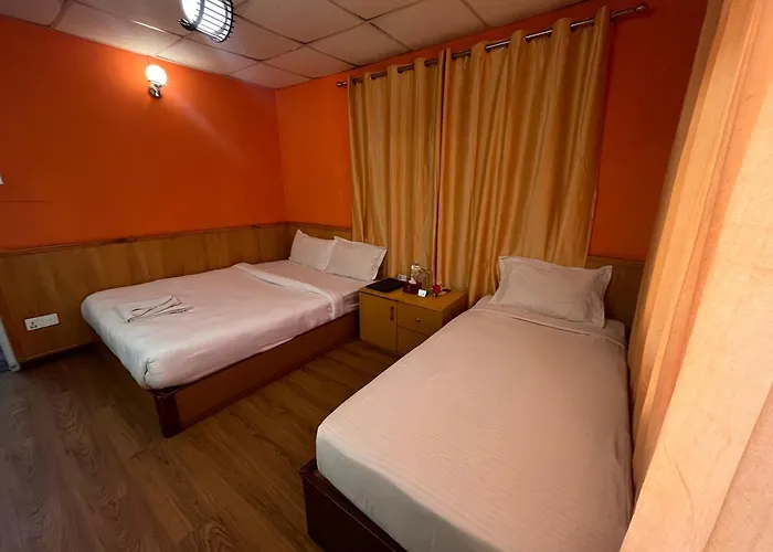 Hotel Saanvi & Restaurant