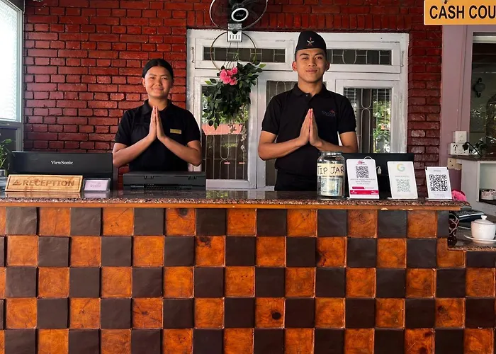 Hotel Saanvi & Restaurant 4*